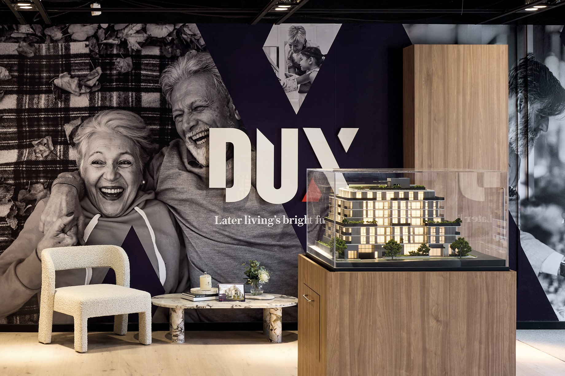 DUX Churchill – Display Suite